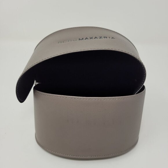 BCBGMaxAzria Grey Oversized Sunglass Case - Picture 6 of 7